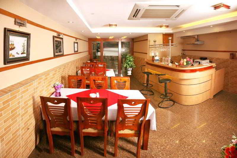 Grande Collection Hotel & Spa Ханой Ресторан фото